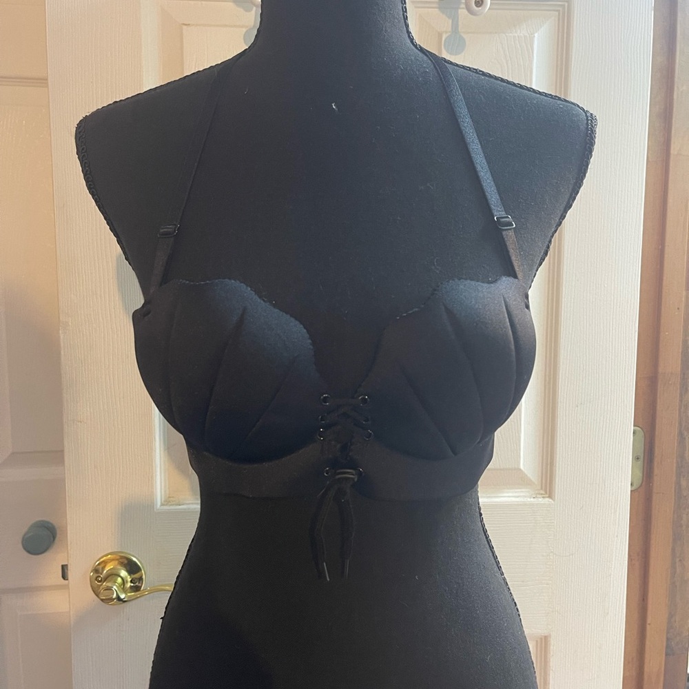 Black push up bra B cup